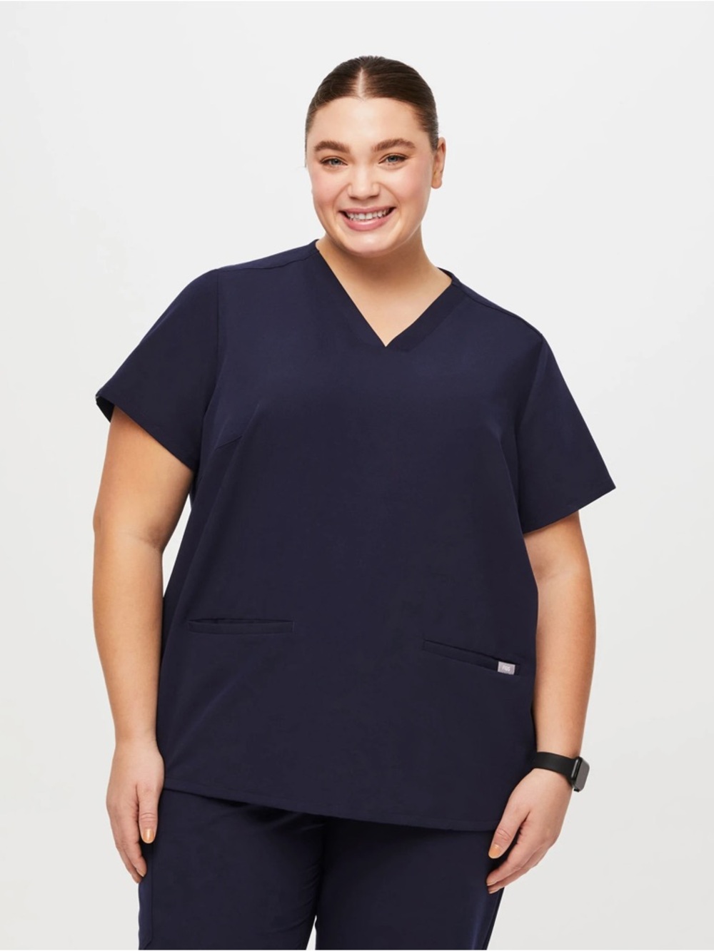 FIGS Women’s V-Neck Casma 3 Pockets Scrub Top in Navy PO# 4049
